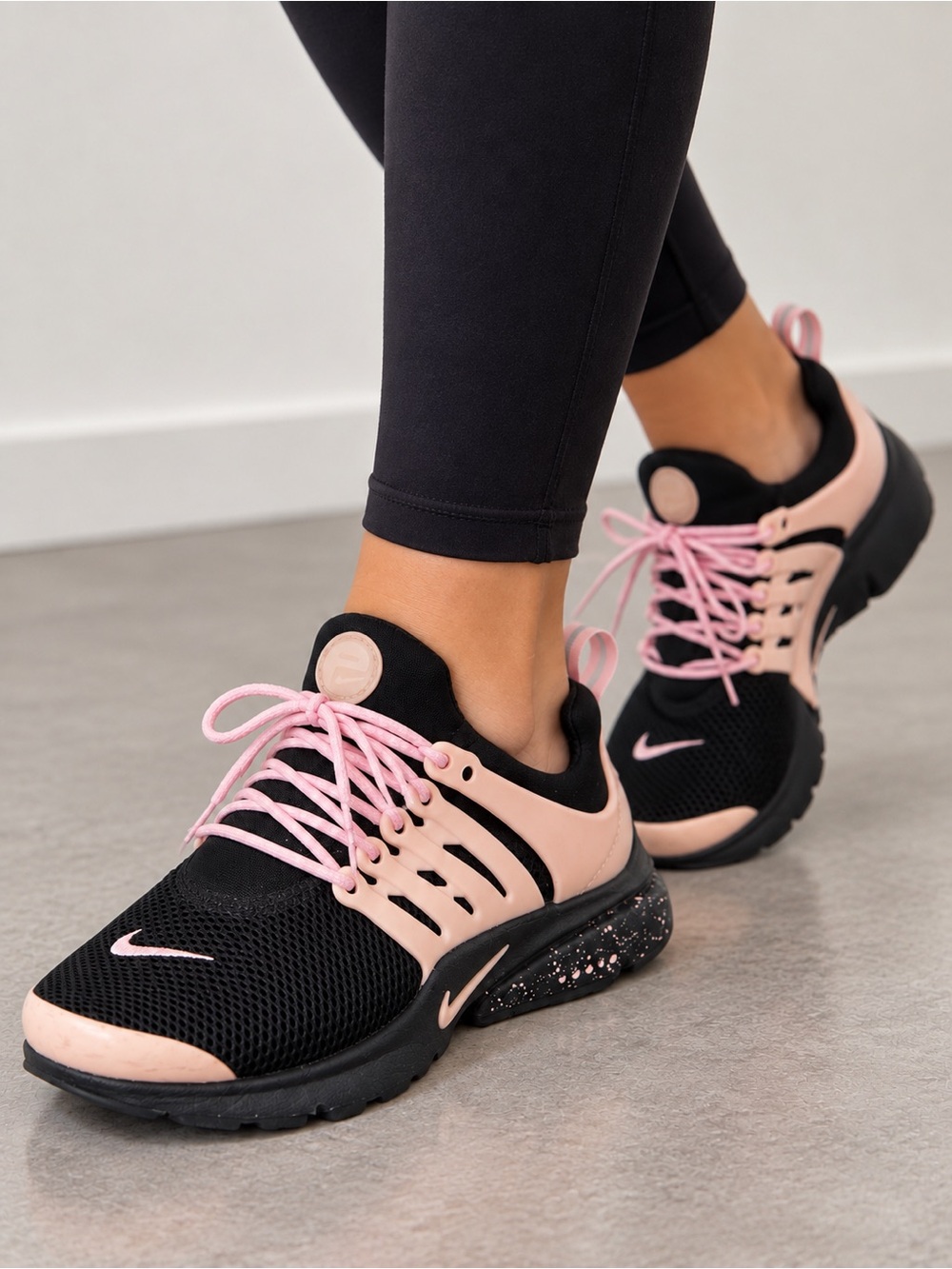 ⚡ Nike Air Presto Black Pink Sneakers Women’s Size 9
